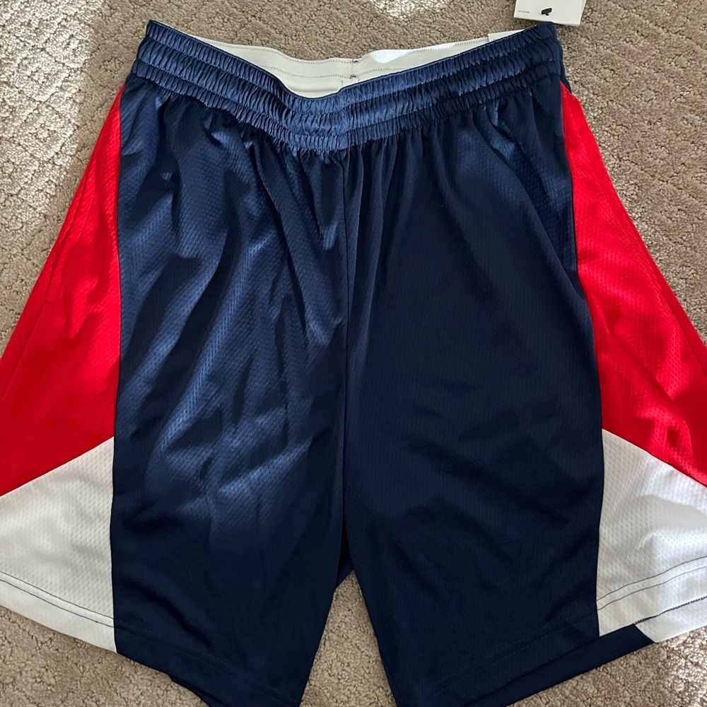 NWT men’s Nike basketball short